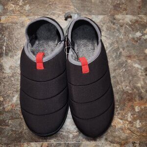 Wonder Nation Big Boys Puff Slippers - Size 4-5 - NWT